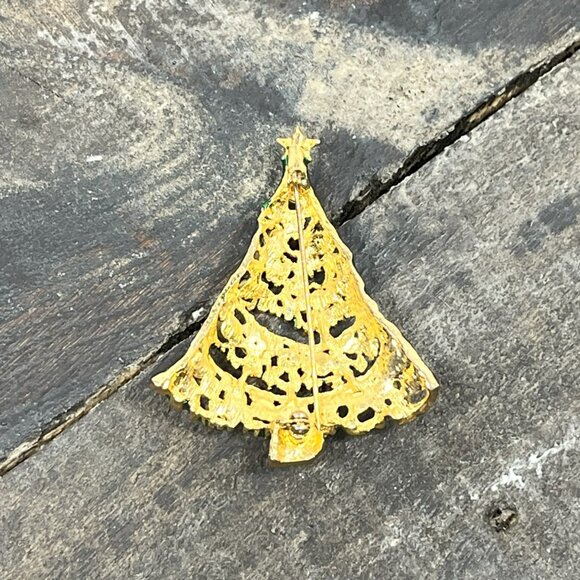 Vintage Beautiful Gold Tone and Rhinestone Jeweled Christmas Tree Brooch - Picture 9 of 9